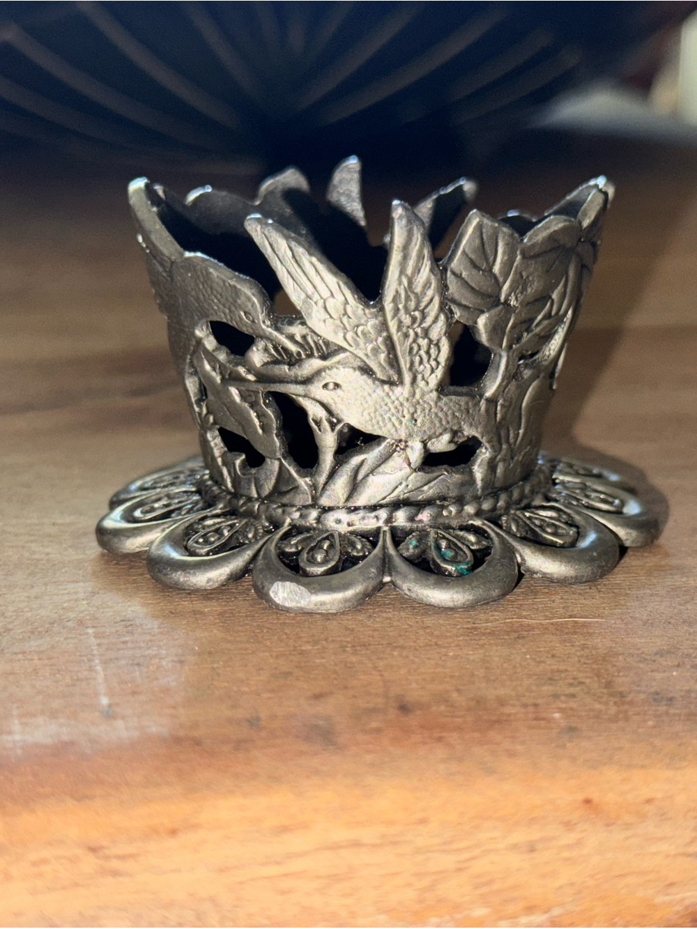 Antique-Style Hummingbird Metal Ring Holder